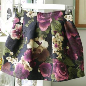 Mixed Color Flower Print Mini Flared Skirt..
