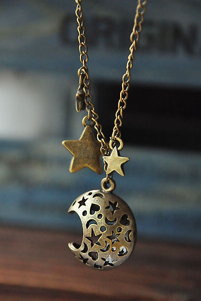 Retrohollow Out Moon Stars Bronze Pendant Necklace